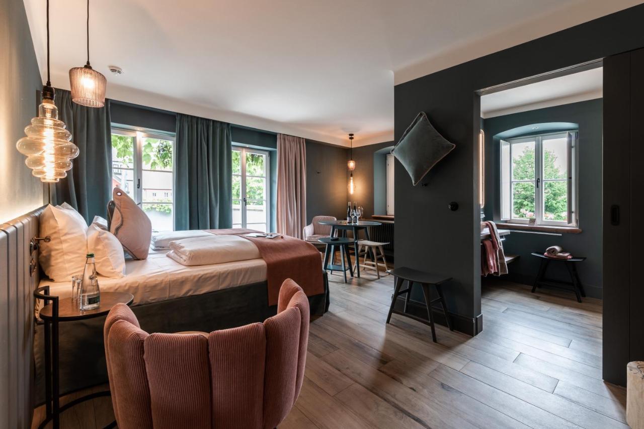 Hotel / Weingut Meintzinger Frickenhausen am Main Eksteriør billede