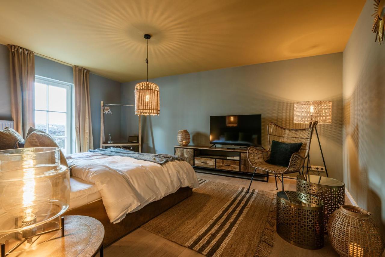 Hotel / Weingut Meintzinger Frickenhausen am Main Eksteriør billede